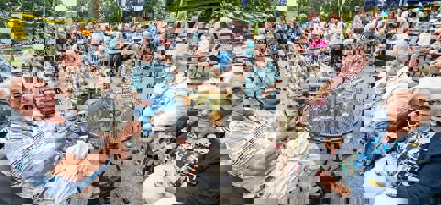 20240820 Opening Souburgh Bezoekers Zittend