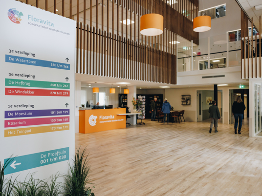 13 04 2023 Floravita Zorgpartners Hal Gang Informatie Informatiebalie