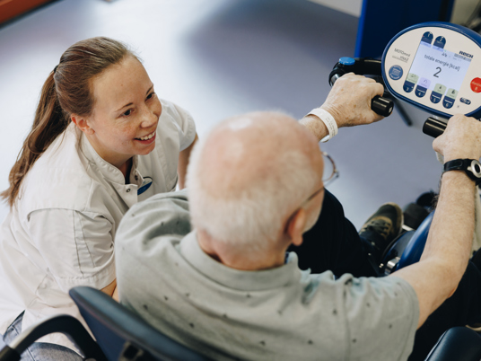 Ronssehof Revalidatie Client Behandelaar Fiets Oefenen