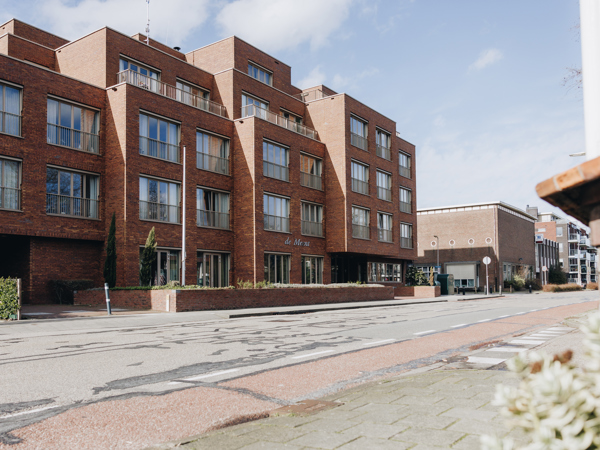 23 03 2023 De Vijverhof En De Meent Demeent Buiten Gebouw Straat