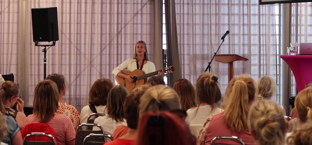 MVI 5659 Frame At 0M3s