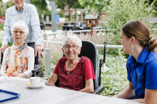 19 07 23 ZPMH Gebouw En Tuin Floravita 7