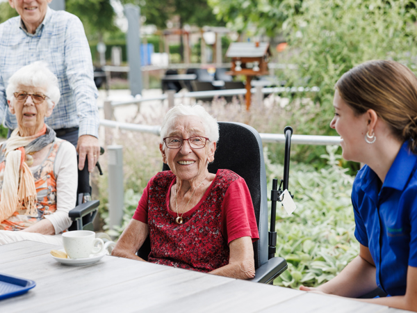 19 07 23 ZPMH Gebouw En Tuin Floravita 7