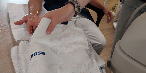 20251014 Syren Douche