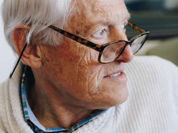 11 04 2023 ZPMH Prinsenhof Bewoner Bril Closeup