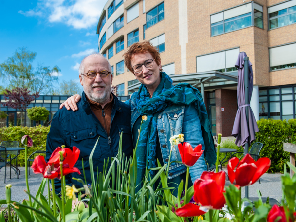 01 04 2022 Zorgpartners Prinsenhof Dementie Jong Anthon Netty Buiten Bloemen