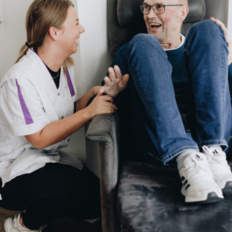 18 04 2023 Zorgpartners De Hanepraij Interactie Bewoner Medewerker