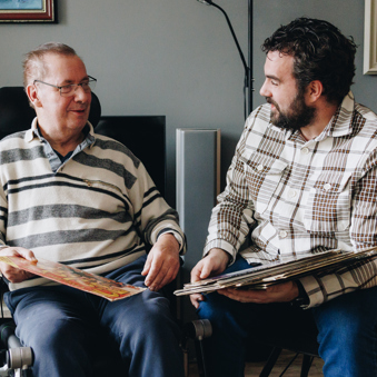 21 01 2025 ZPMH Prinsenhof Client Medewerker Samen Boek Herinneringen Jong Dementie