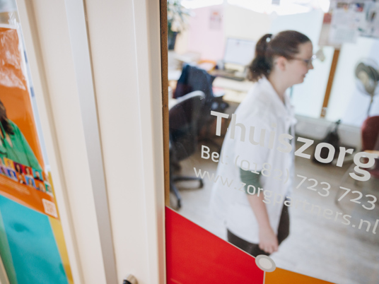 17 04 2023 Zorgpartners Thuiszorg Medewerker Kantoor Deur